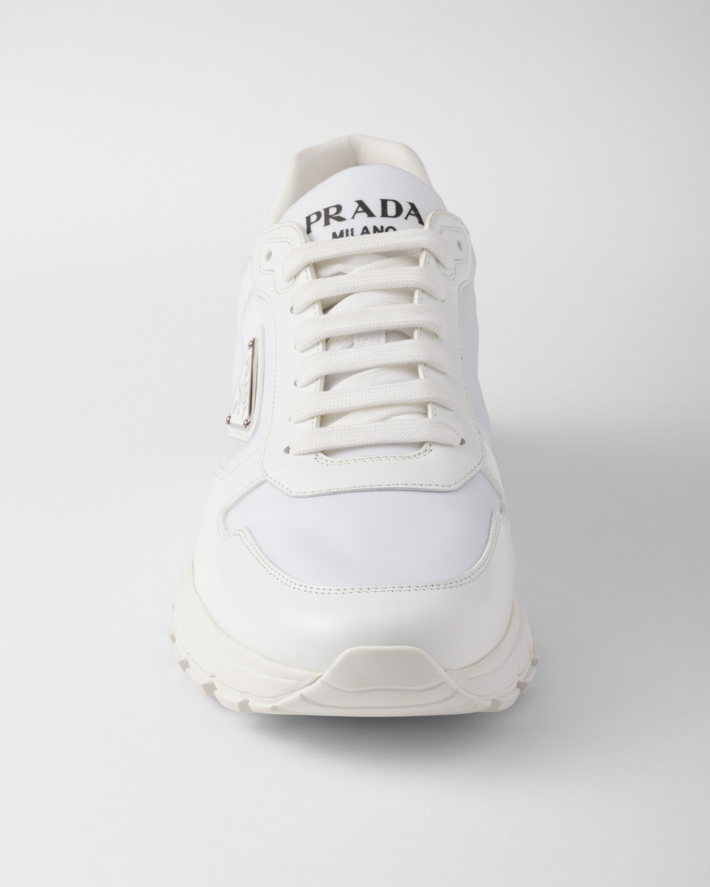 Basket Prada Blanc en cuir brossé